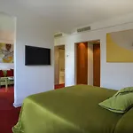 The New Midi 4* Geneva