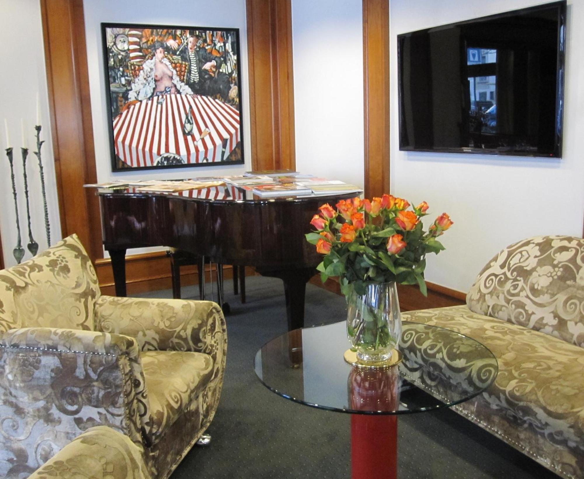 The New Midi 4* Genève