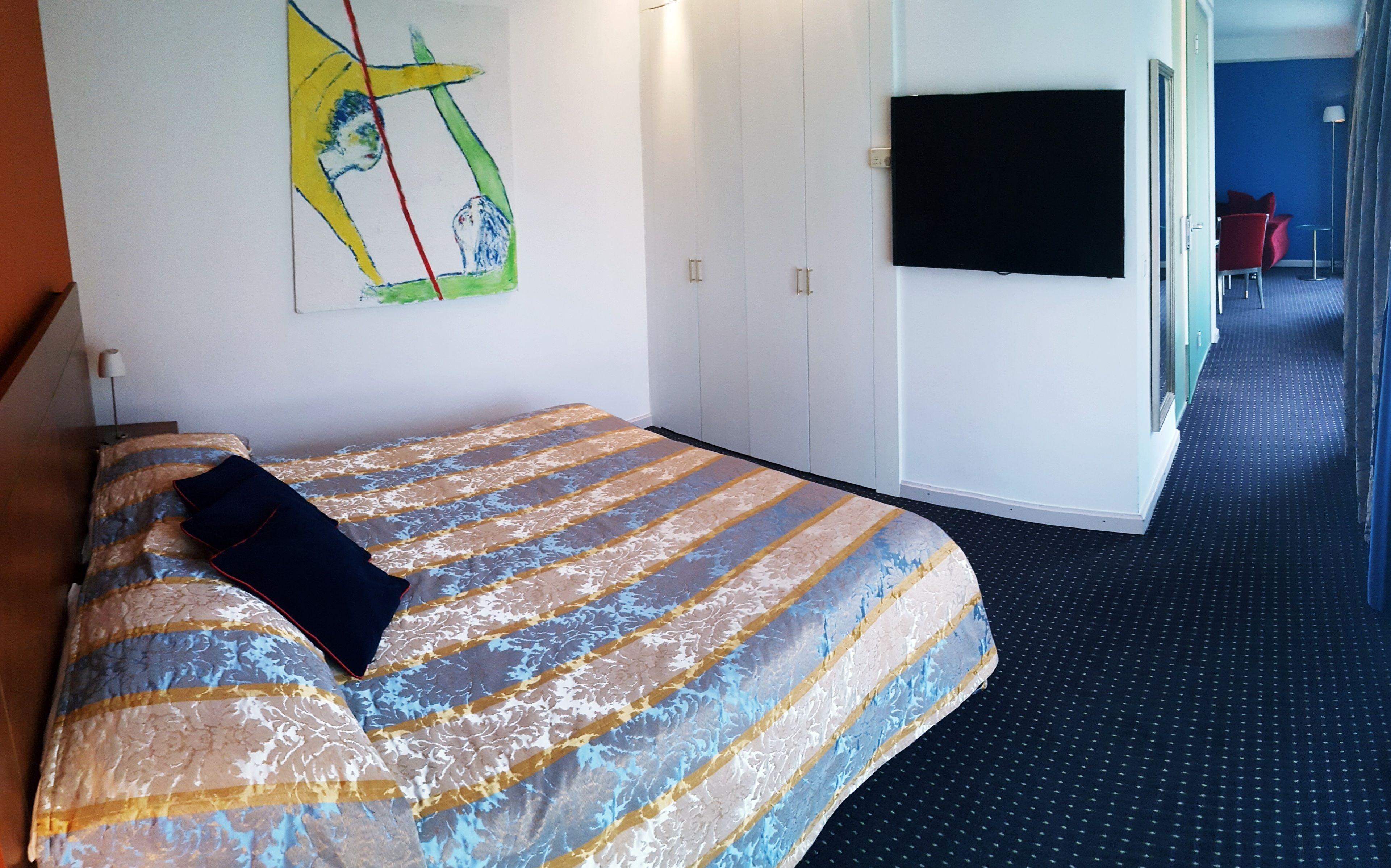 The New Midi Hotel 4*