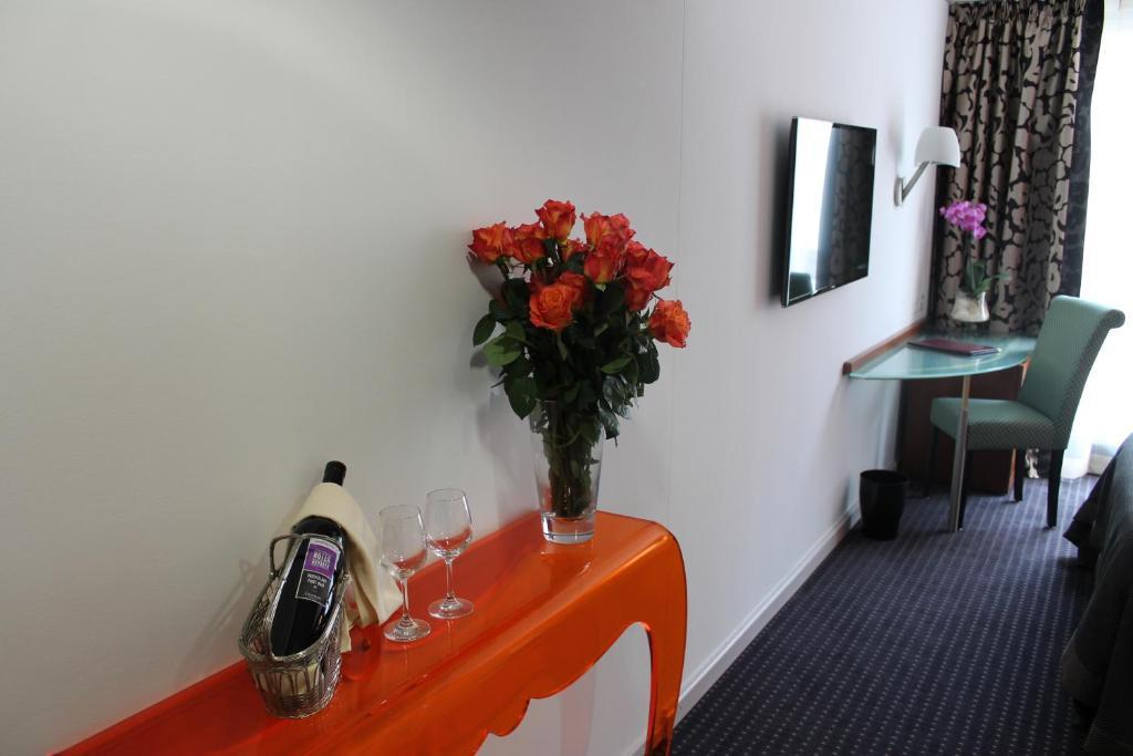 Hotel The New Midi 4*