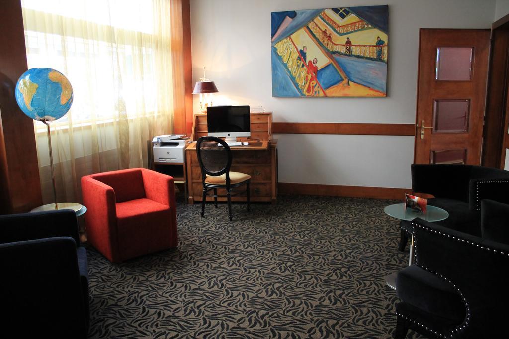 The New Midi 4* Genève